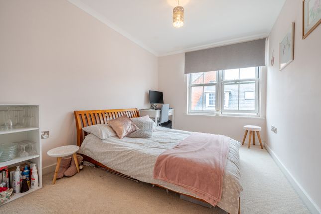 Flat Nine, Stephensons Place, Bury St Edmunds photo 4