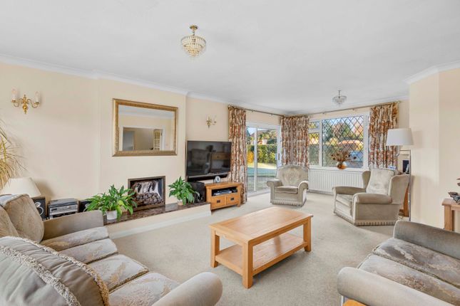 Emberwood, Doggetts Wood Lane, Little Chalfont photo 4