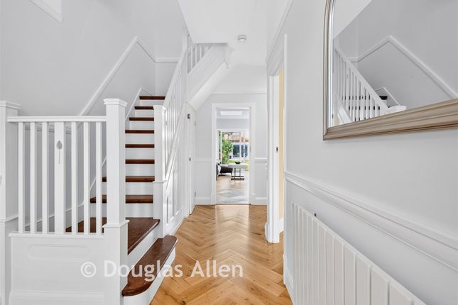 12, Burnway, Hornchurch photo 4