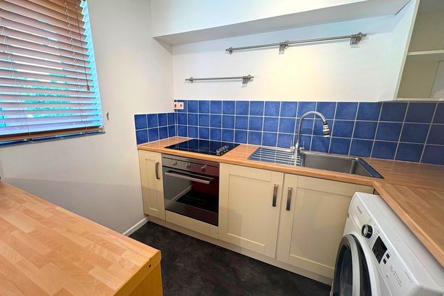 136, Heathfield Drive, Mitcham photo 3