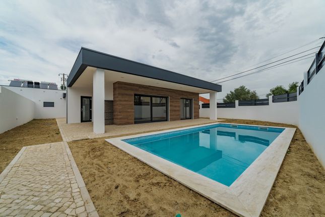 Thumbnail Town house for sale in R. Família Bronze, 2925, Portugal