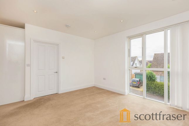 Flat 10, 1, Butlers Drive, Butlers Drive photo 4
