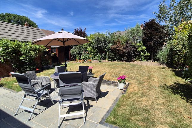 12, Arnwood Drive, Christchurch photo 2