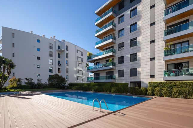 Apartment for sale in Street Name Upon Request, Lisboa, Pt