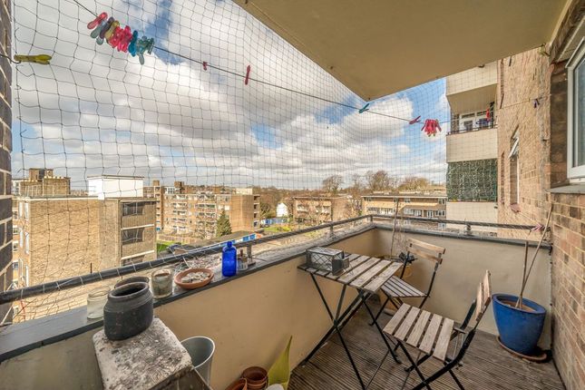 45 Poplar House, Wickham Road, London photo 4