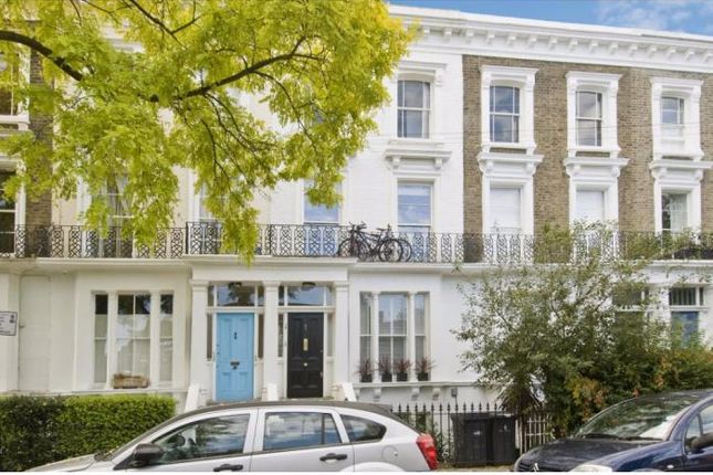 Thumbnail Flat to rent in Thorne Road, London