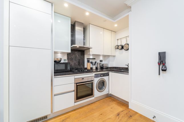 Flat 3, 104, Mackenzie Road, Islington photo 4