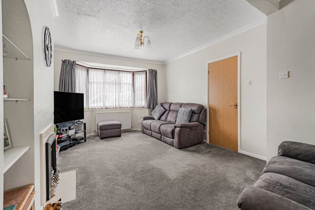 55, Wolsey Road, Surrey photo 2