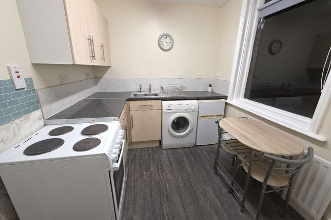 Lower Floor, 222a Hylton Road, Sunderland photo 2