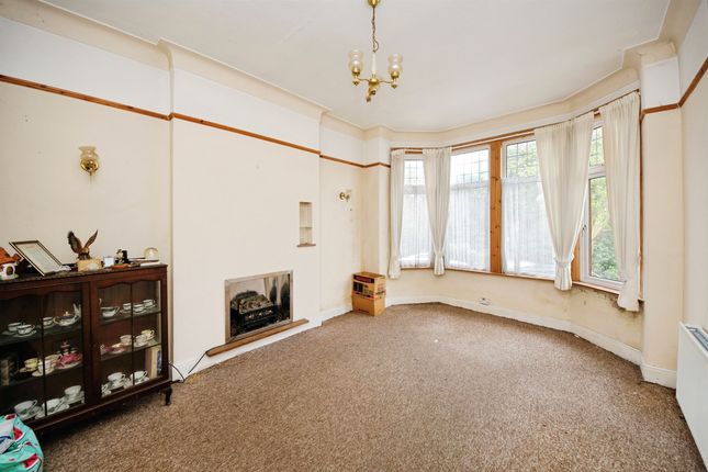2, Woodland Drive, Wallasey photo 3