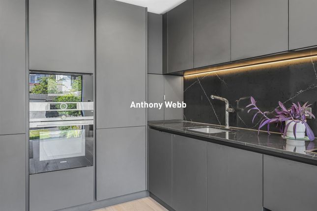 41, Falkland Avenue, London photo 4