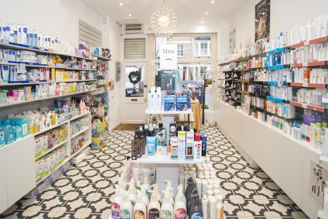 Thumbnail Commercial property for sale in Beauty, Therapy &amp; Tanning SW4, London