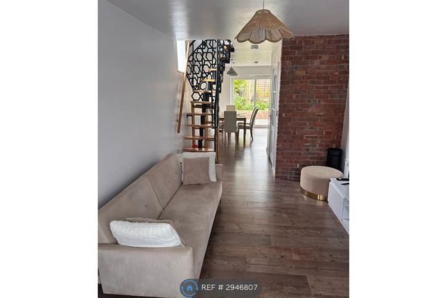 A Brownlow Crescent, Melton Mowbray, Melton Mowbray photo 2