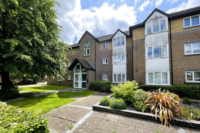 Thumbnail Studio for sale in Cotswold Way, Worcester Park