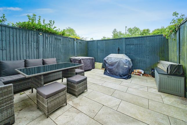 23, The Wye, Hemel Hempstead photo 4