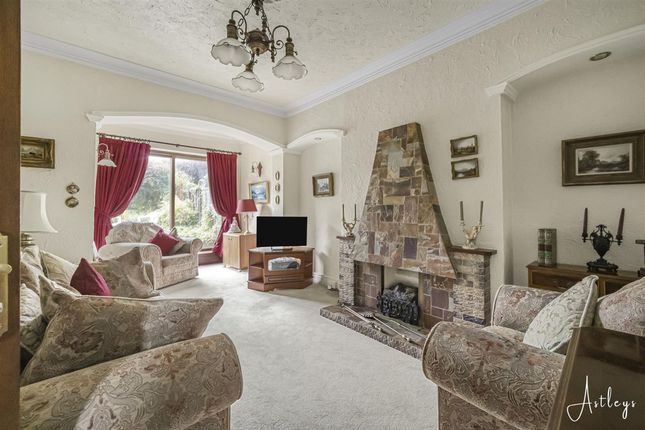 121, Havard Road, Llanelli photo 3
