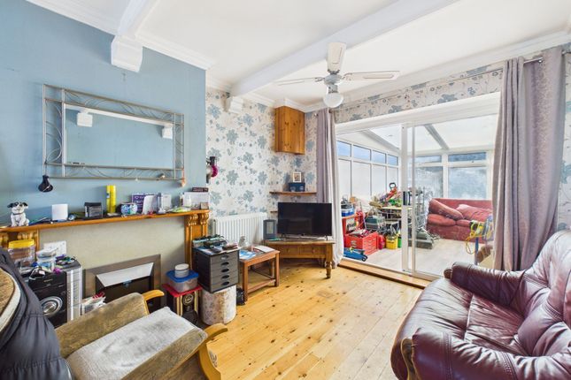 67 Wilton Road, Gloucester photo 3