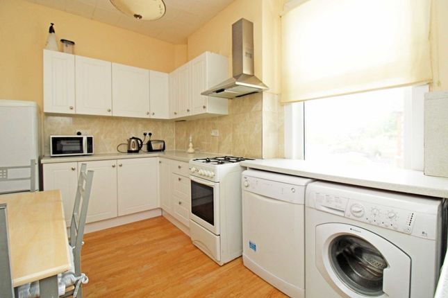 Flat to rent in Birch Grove, London