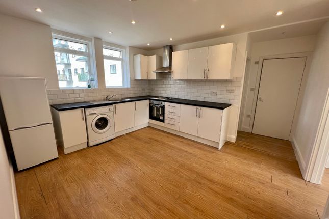 12a, HEMEL HEMPSTEAD photo 3