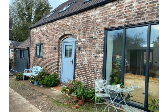 Peacock Barn, Mill Meece, Stafford photo 2