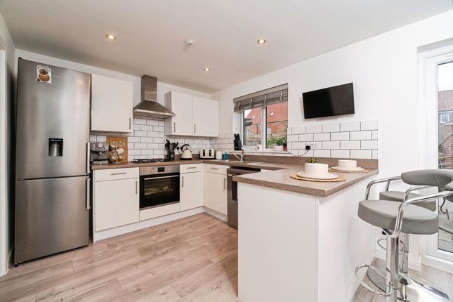 59, Parklands Avenue, Grimsby photo 4