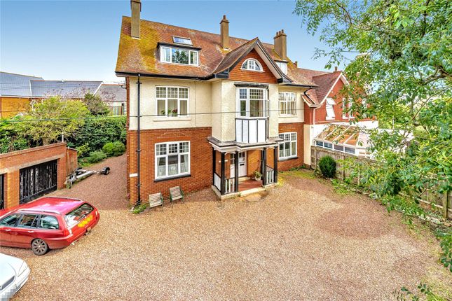 2-bed flat on Flat 4, Style House, 7, Raddenstile Lane, Devon, £275,000
