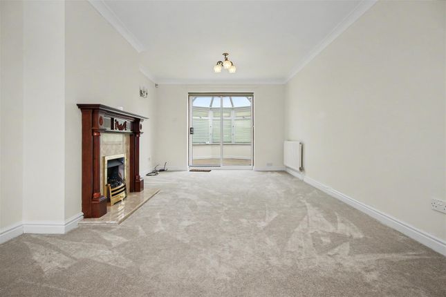 1, Hillstone Court, Stanwick photo 4