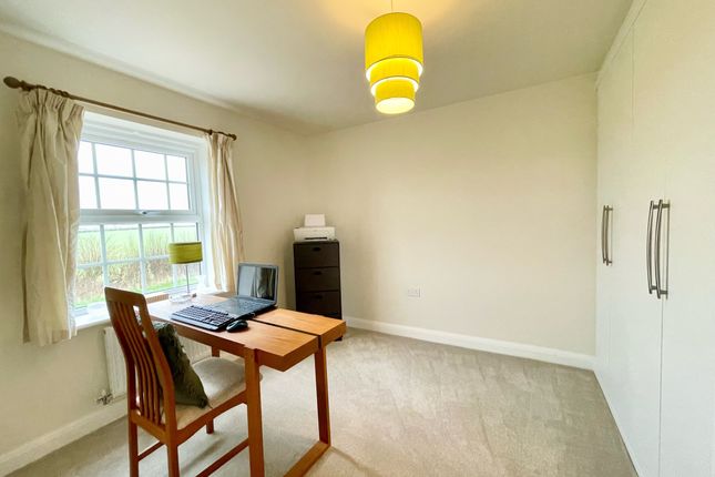 Detached house for sale in Hutchins Close, Overstone, Northampton