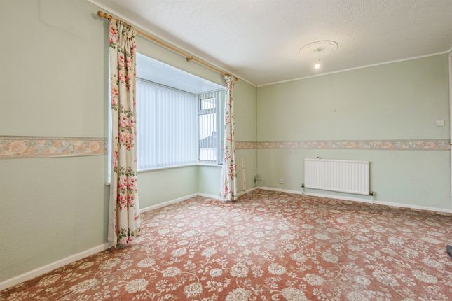 63, Amados Drive, Plymouth photo 2