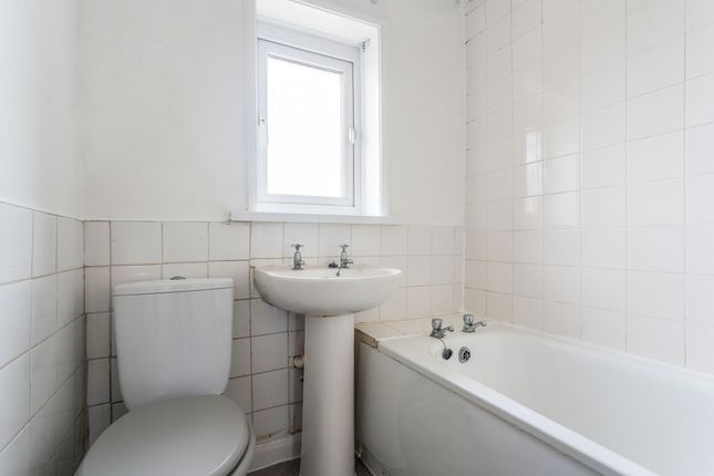 Semi-detached house to rent in Cavendish Road, Patchway, Bristol