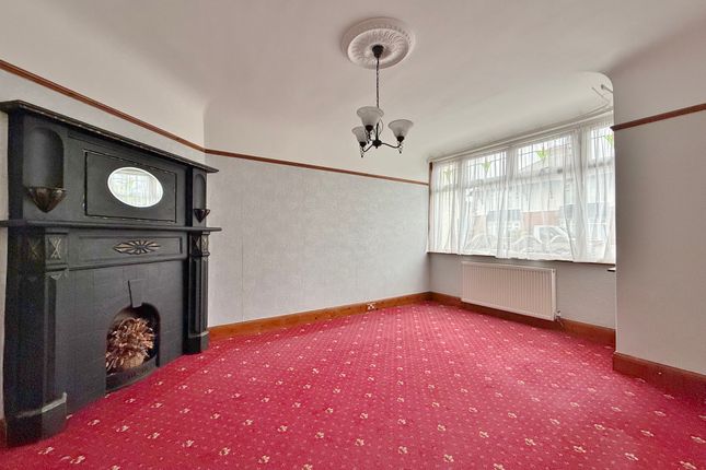 Hawthorn Crescent, Portsmouth photo 4