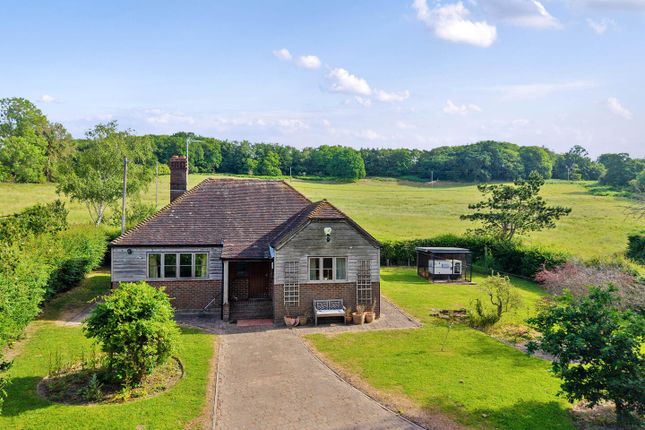 2-bed house on Valley View, Hayes Lane, Rye, £450,000