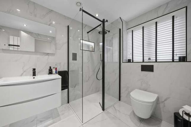 49 Mansionhouse Road, Glasgow photo 4