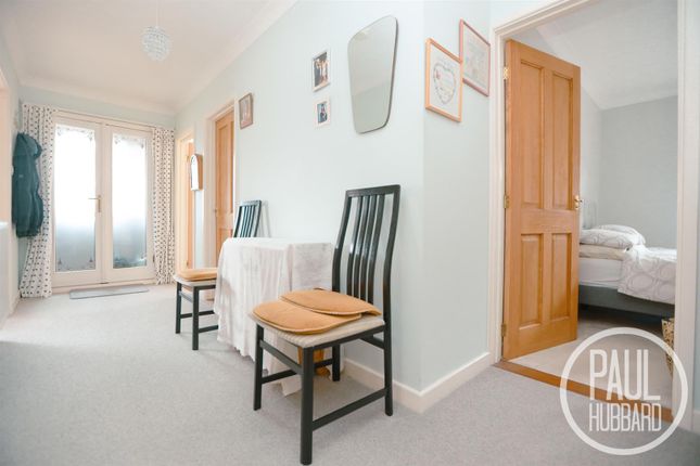 50, Gunton Drive, Lowestoft photo 4