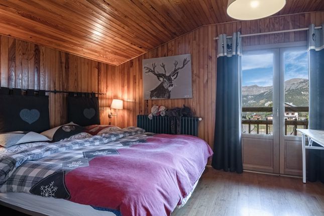 Chalet for sale in Crest-Voland, Rhone Alps, France