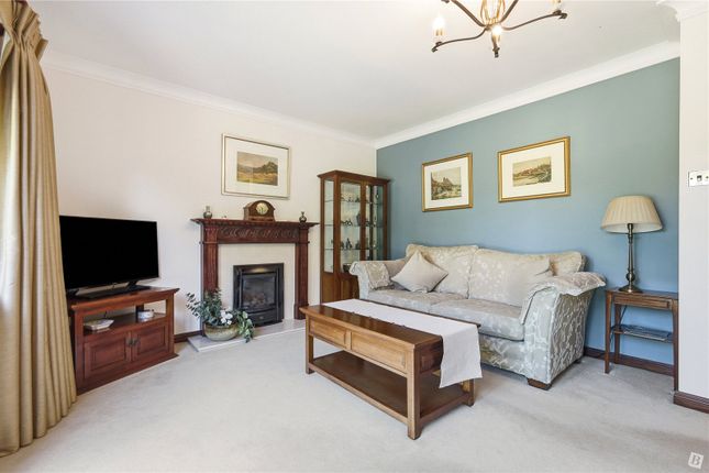134, Hullbridge Road, Chelmsford photo 2