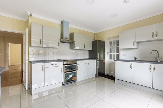 15A, Box Ridge Avenue, Purley photo 3