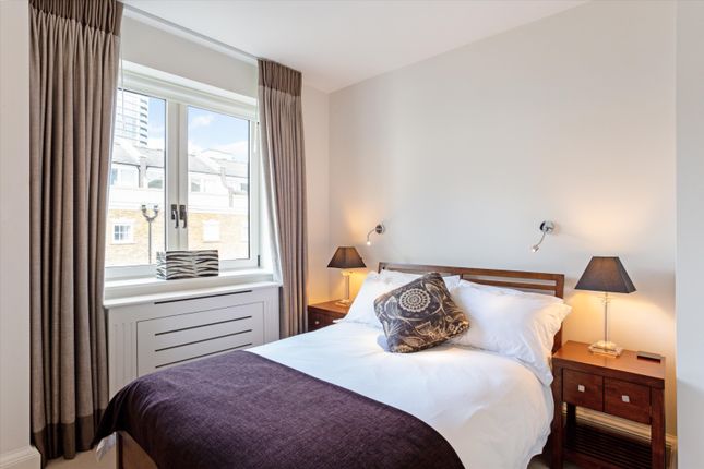Flat for sale in Kings Quay, Chelsea Harbour, London