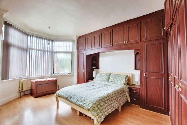 296 Evington Road, Leicester photo 4