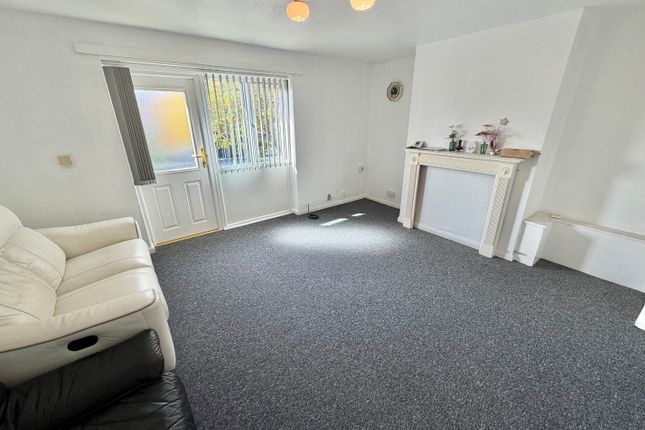64, Mountfield Drive, NOTTINGHAM photo 3