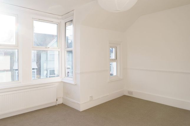 Flat 2, 8, Danesmead Terrace, Kent photo 4