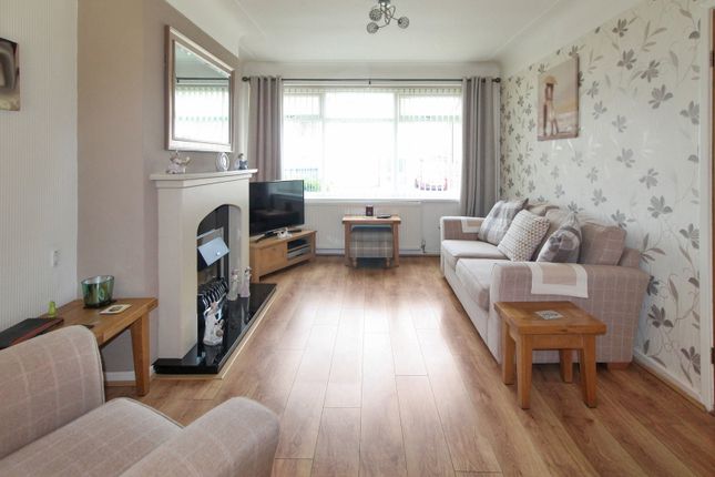 49, Croft Drive, Wirral photo 3