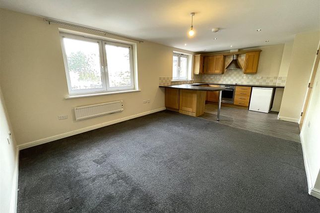 Flat 50, Nautica, Selby photo 3