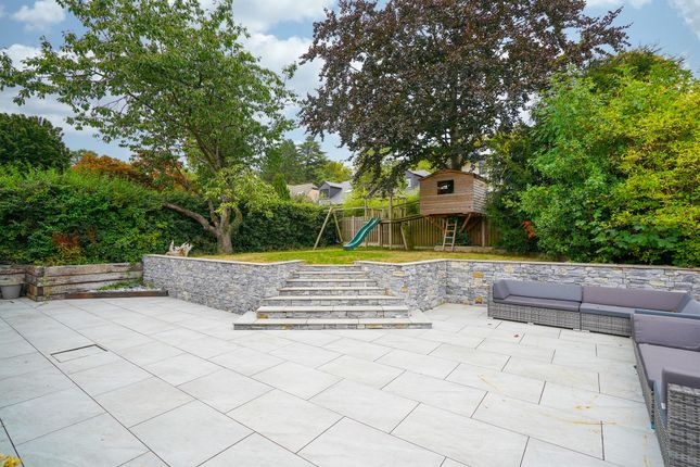 143 Twentywell Lane, Sheffield photo 4