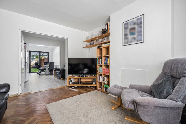 24, Coopers Row, Iver Heath photo 4