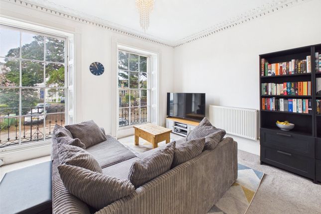 Flat  3, 97, London Road, Gloucestershire photo 3