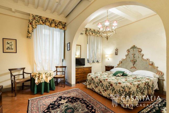 Villa for sale in Cortona, Toscana, Italy