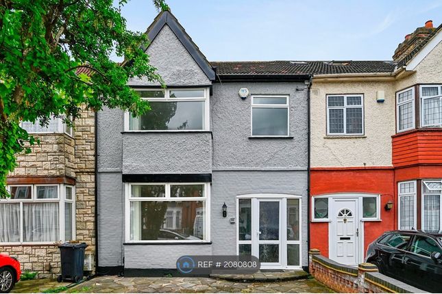 Thumbnail Terraced house to rent in Cambridge Road, Ilford