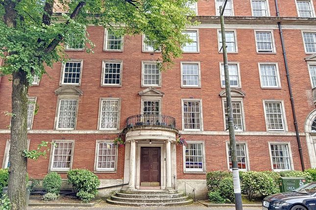 Studio flat on Flat 22 - Branksome House, Westgate Street, Cardiff, Cardiff, £99,000