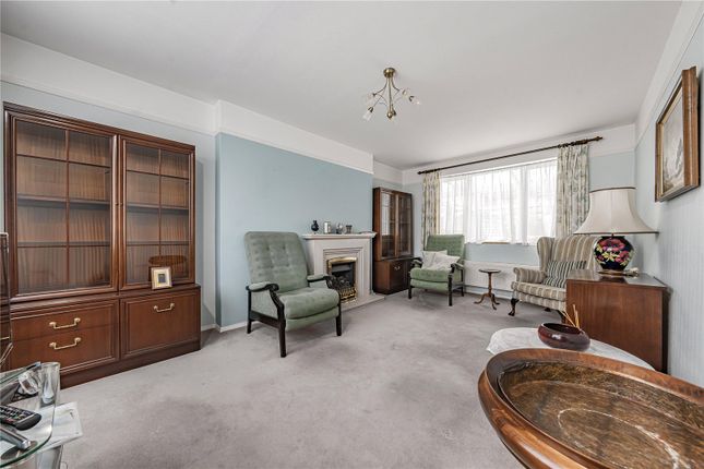 6, The Brambles, West Drayton photo 2